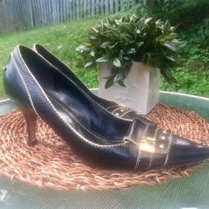 LOUIS VUITTON Black Leather Gold Pointed Toe Pumps
